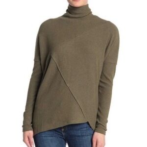 H By Bordeaux Asymmetrical Mock Neck Top Long Sleeve Green Medium